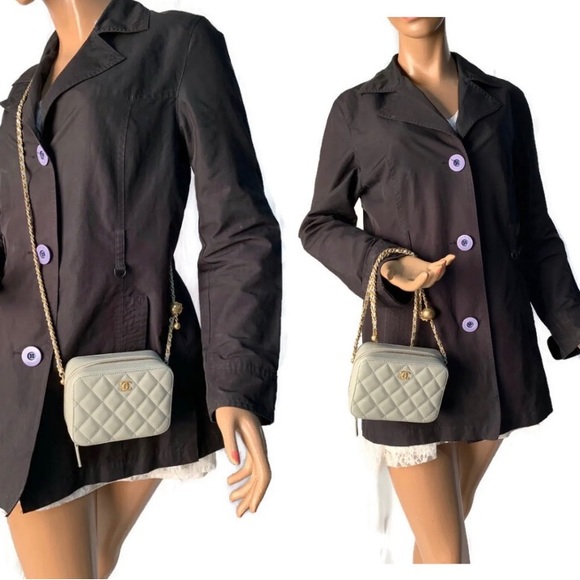 Authentic CHANEL Grey Lambskin Pearl Crush Mini Vanity Camera bag - Picture 11 of 13